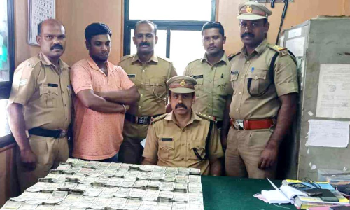 70 ലക്ഷം രൂപ കുഴൽപണവുമായി യുവാവ് പിടിയില്‍