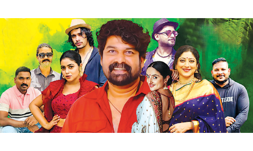 ഒരുങ്ങിക്കോ; ആഘോഷമായി ഓണമെത്തി