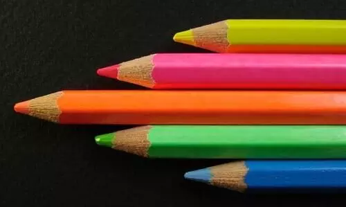 തു​ട​ര​ട്ടെ, സ്വ​ത​ന്ത്ര വാ​യ​ന​യും എ​ഴു​ത്തും