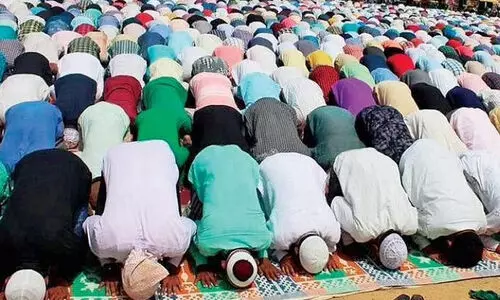 വീട്ടിൽ ഒരുമിച്ച് കൂടി നമസ്‌കരിച്ചതിന് യു.പിയിൽ 26 പേർക്കെതിരെ കേസ്