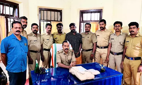 രണ്ടു കൊലക്കേസിലെ പ്രതി റെജി ജോർജ് രണ്ടരക്കിലോ കഞ്ചാവുമായി പിടിയിൽ