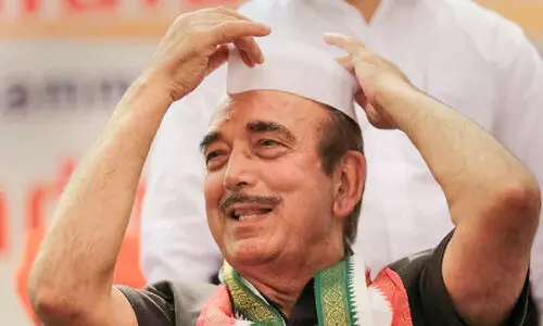 ഗുലാം നബി ആസാദിനെ പിന്തുണച്ച് മൂന്ന് നേതാക്കൾ കൂടി രാജിവച്ചു ഗുലാം നബി ആസാദിനെ പിന്തുണച്ച് മൂന്ന് നേതാക്കൾ കൂടി രാജിവച്ചു