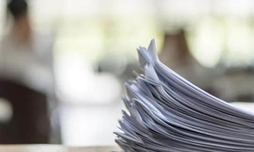 വിദ്യാർഥിനിയുടെ യൂനിഫോം അഴിപ്പിച്ച് വീട്ടിലേക്കയച്ച അധ്യാപിക അറസ്റ്റിൽ