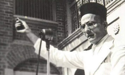 സവർക്കറുടെ ഫോട്ടോ സ്കൂളിൽ സ്ഥാപിക്കാൻ സമ്മർദവുമായി സംഘ്പരിവാർ