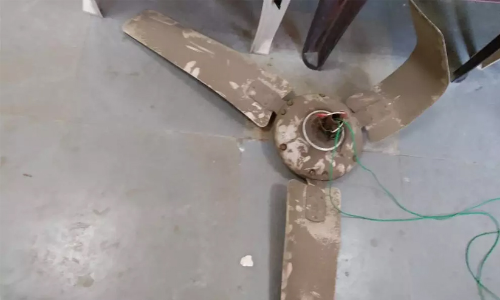 സർക്കാർ സ്കൂളിലെ ഫാൻ തലയിൽ വീണ് വിദ്യാർഥിനിക്ക് പരിക്ക്