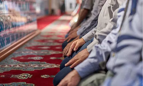 വീട്ടിൽ ഒരുമിച്ചുകൂടി നമസ്‌കാരം: കേസ് പിൻവലിച്ചു; പരാതി അടിസ്ഥാനരഹിതമെന്ന് പൊലീസ്