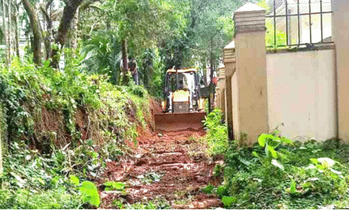 പൊലീസ് തന്ത്രം വിജയിച്ചു; വർഷങ്ങൾ നീണ്ട വഴിത്തർക്കത്തിന് പരിഹാരം