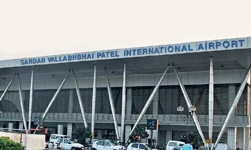 ജോലി ഉപേക്ഷിച്ച് ഒരു കോടി രൂപ മുടക്കി വ്യാജ ​പാസ്‍പോർട്ടുമായി യു.എസിലേക്ക് കടക്കാനെത്തിയ ദമ്പതികൾ പിടിയിൽ