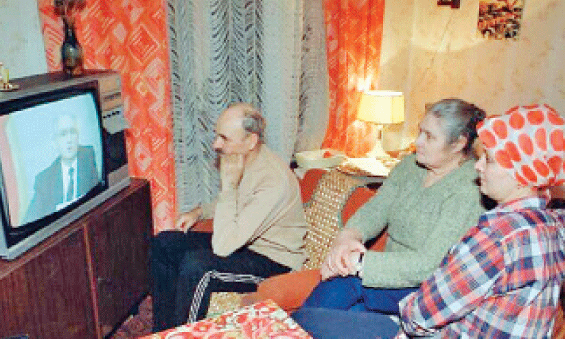 സാമ്രാജ്യം കൊടിതാഴ്ത്തിയ ദിനം സാമ്രാജ്യം കൊടിതാഴ്ത്തിയ ദിനം