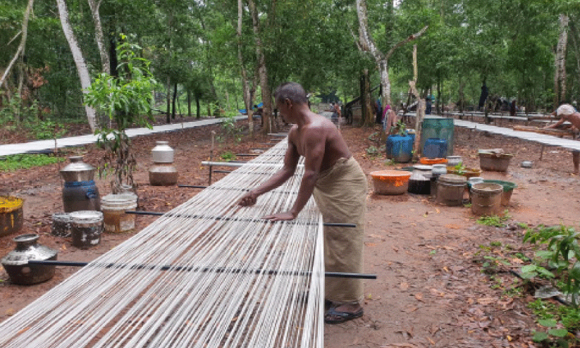 നോവിലും ഓണത്തെ വരവേൽക്കാനൊരുങ്ങി ബാലരാമപുരത്തെ പാക്കളങ്ങൾ നോവിലും ഓണത്തെ വരവേൽക്കാനൊരുങ്ങി ബാലരാമപുരത്തെ പാക്കളങ്ങൾ