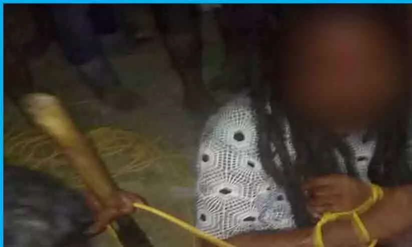 അസമിൽ കുട്ടികളെ തട്ടിക്കൊണ്ടുപോയെന്നാരോപിച്ച് യുവാവിനെ ആൾക്കൂട്ടം അടിച്ചുകൊന്നു അസമിൽ കുട്ടികളെ തട്ടിക്കൊണ്ടുപോയെന്നാരോപിച്ച് യുവാവിനെ ആൾക്കൂട്ടം അടിച്ചുകൊന്നു