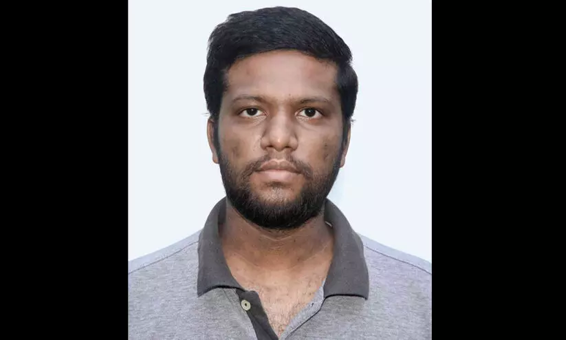 അർബുദം തളർത്തിയ യുവാവ് മജ്ജ മാറ്റിവെയ്ക്കൽ ശസ്ത്രക്രിയക്ക് സഹായം തേടുന്നു അർബുദം തളർത്തിയ യുവാവ് മജ്ജ മാറ്റിവെയ്ക്കൽ ശസ്ത്രക്രിയക്ക് സഹായം തേടുന്നു