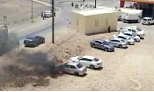 മസ്കത്ത് റൂവിയിൽ നിർത്തിയിട്ട കാറിന് തീപിടിച്ചു