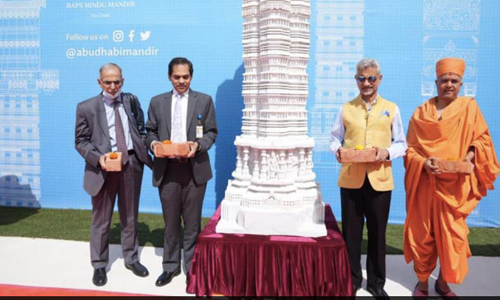 അബൂദബിയിലെ ആദ്യ ഹിന്ദു ക്ഷേത്രം സന്ദർശിച്ച് വിദേശകാര്യ മന്ത്രി ജയശങ്കർ