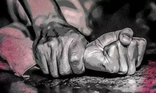 വിവാഹ വാഗ്ദാനം നൽകി പാർട്ടി പ്രവർത്തകയെ ബലാത്സംഗം ചെയ്തു; കോൺഗ്രസ് നേതാവിനെതിരെ കേസ്