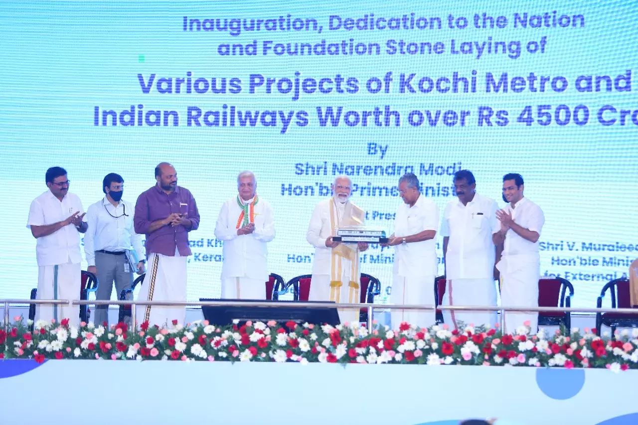 കൊച്ചി മെട്രോയുടെ രണ്ടാം ഘട്ടം രാജ്യത്തിന്‍റെ നഗര വികസനത്തിന് പുതിയ ദിശാബോധം നൽകും- പ്രധാനമന്ത്രി VIDEO