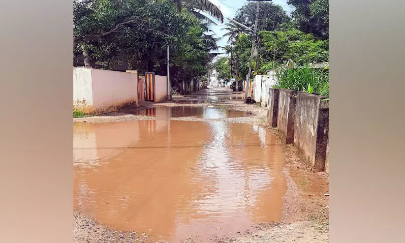 ഇ​വി​ടെ​യെ​ത്തി​യാ​ൽ നീ​ന്തി​പ്പോ​കാം