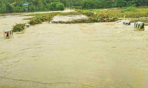 ഓടനൂർ പതിപ്പാലം വീണ്ടും വെള്ളത്തിൽ
