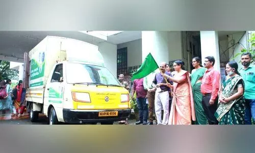 ഹോർട്ടി സ്റ്റോർ പച്ചക്കറിവണ്ടി ജില്ലയിൽ പര്യടനം തുടങ്ങി ഹോർട്ടി സ്റ്റോർ പച്ചക്കറിവണ്ടി ജില്ലയിൽ പര്യടനം തുടങ്ങി