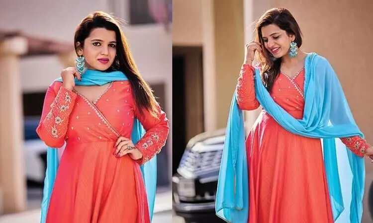 beautiful flower beads design