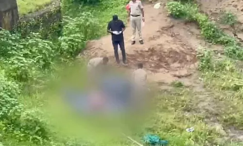 പുഴയിൽ കൈകാലുകൾ ബന്ധിച്ച നിലയിൽ മൃതദേഹം