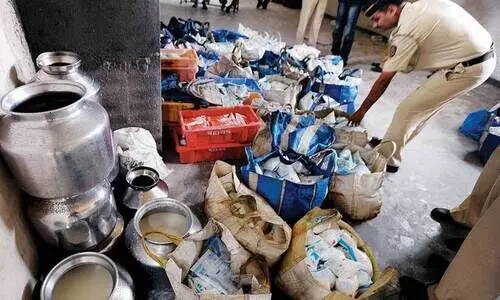 കുമളിയില് ഓണക്കാല പ്രത്യേക പാല് പരിശോധന ഇന്നുമുതൽ കുമളിയില് ഓണക്കാല പ്രത്യേക പാല് പരിശോധന ഇന്നുമുതൽ