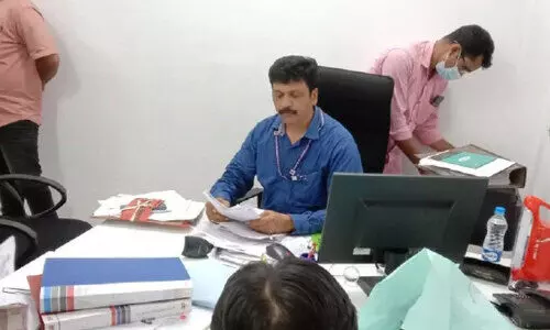 കാഞ്ഞങ്ങാട്, വെള്ളരിക്കുണ്ട് ആർ.ടി ഓഫിസുകളിൽ വിജിലൻസ് പരിശോധന