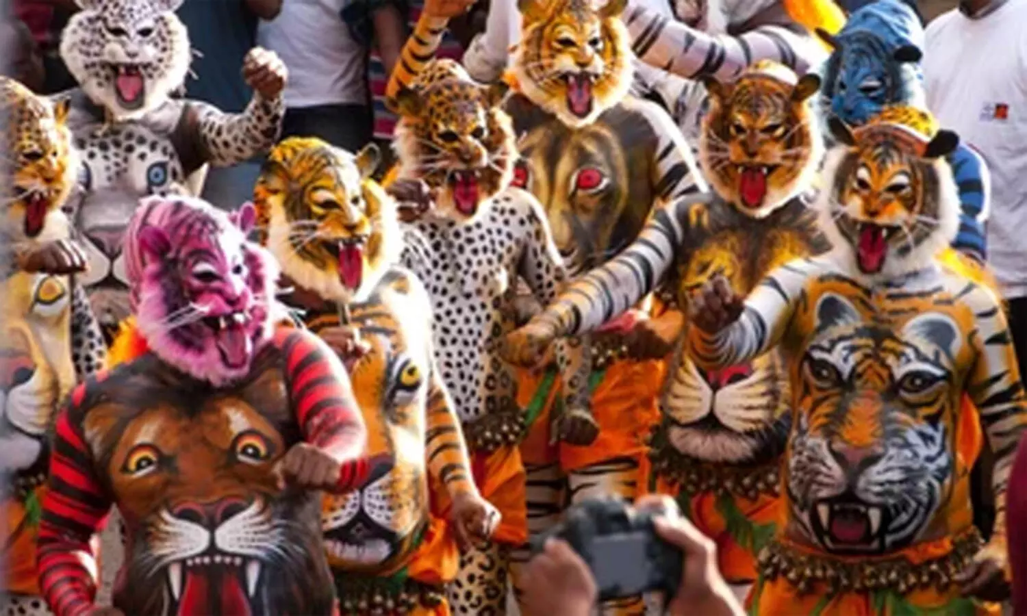 അനന്തപുരിയെ വിറപ്പിക്കാന്‍ സൂപ്പര്‍ സ്റ്റാര്‍ പുലികള്‍ തിങ്കളാഴ്ച ഇറങ്ങും