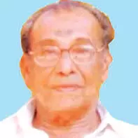 കു​ഞ്ഞ​നു മൂ​പ്പ​ൻ