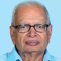 വേ​ലാ​യു​ധ​ന്‍