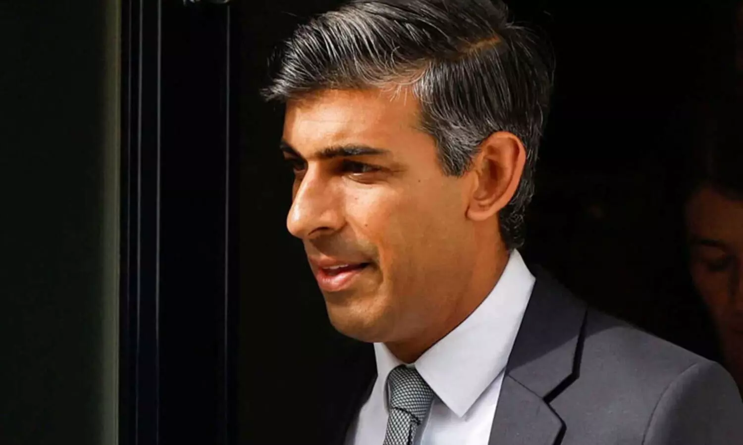 രാജിയിൽ തട്ടിവീണ് ഋഷി സുനകിന്റെ തേരോട്ടം