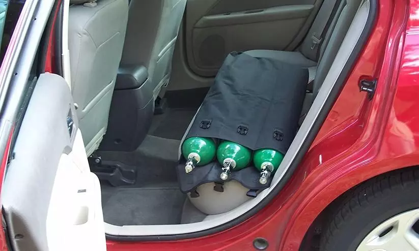 Here are the things to keep in mind while carrying oxygen cylinders in the car