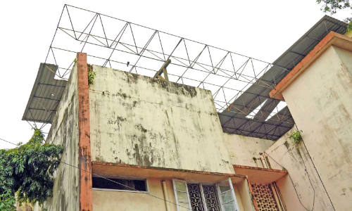 ഹാളുകൾ പൂട്ടി, ബാക്കി​ ടൗൺഹാൾ മാത്രം