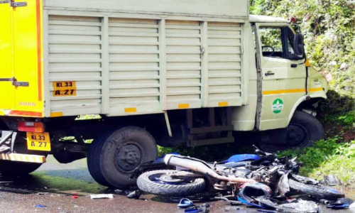 ബൈക്കും മിനിലോറിയും കൂട്ടിയിടിച്ച് യാത്രക്കാരന് പരിക്ക്