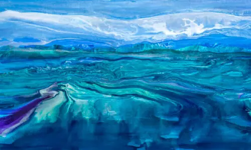 മൂന്നായ് പിരിയുന്ന വീട്