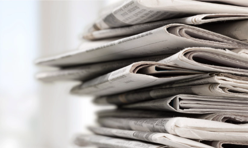 വാ​ർ​ത്താ ധാ​രാ​ളി​ത്തം അ​ഥ​വാ ടാ​ബ്ലോ​യ്ഡ് രാ​ഷ്ട്രീ​യം