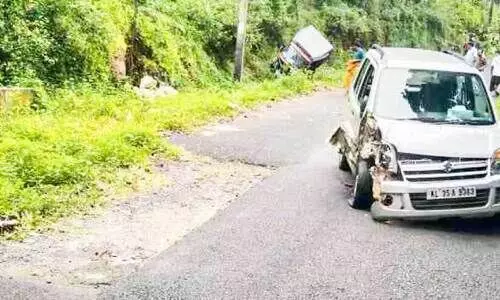 റോഡ് നിര്‍മാണത്തിൽ അശാസ്ത്രീയത; അപകടം തുടരുന്നു