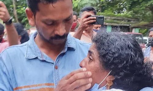 വാക്സിന്റെ ഗുണനിലവാരം ചോദ്യംചെയ്​ത്​ അഭിരാമിയുടെ മാതാപിതാക്കൾ കോടതിയിലേക്ക്