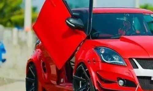 വാ​ഹ​ന​ങ്ങ​ൾ രൂ​പ​മാ​റ്റം വ​രു​ത്തു​ന്ന​തി​ന്റെ ഉ​ത്ത​ര​വാ​ദി​ത്തം ഇ​വ വി​ൽ​ക്കു​ന്ന സ്ഥാ​പ​ന​ത്തി​നി​ല്ലെ​ന്ന്​