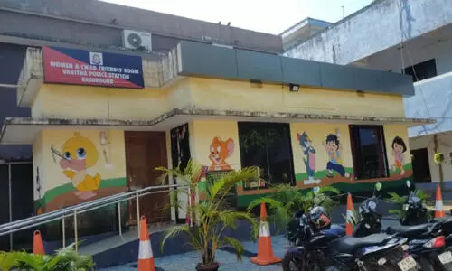 ശി​ശുസൗ​ഹൃ​ദ പൊ​ലീ​സ് സ്റ്റേ​ഷ​നു​ക​ള്‍  മാ​തൃ​ക​യാ​കു​ന്നു