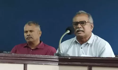 കെ റെയിൽ: തിരുവോണ ദിനത്തിൽ സെക്രട്ടേറിയറ്റിന് മുന്നിൽ ഉപവാസസമരം