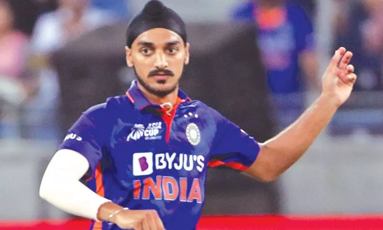 ബസിൽ കയറുമ്പോൾ യുവാവിന്റെ രോഷപ്രകടനം; അർഷ്ദീപ് സിങ്ങിന്റെ പ്രതികരണം വൈറൽ