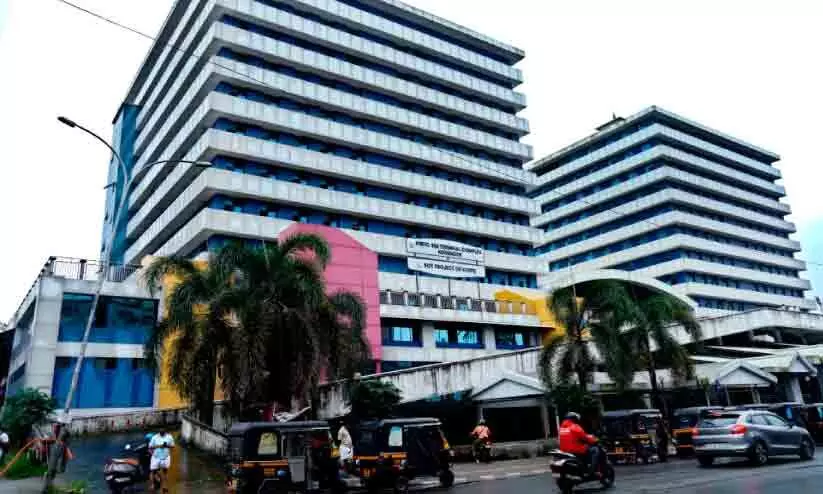 കെ.എസ്.ആർ.ടി.സി കെട്ടിട സമുച്ചയം; തൂണുകളുടെ ബലപരിശോധന തുടങ്ങി