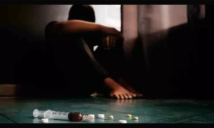 വർധിക്കുന്ന ലഹരി ഉപയോഗം; ബോധവത്കരണ കാമ്പയിനുമായി പൊലീസ് വർധിക്കുന്ന ലഹരി ഉപയോഗം; ബോധവത്കരണ കാമ്പയിനുമായി പൊലീസ്