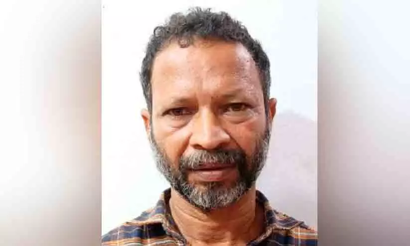 മരത്തിന്റെ ശിഖരം വസ്തുവിലേക്ക് ചാഞ്ഞതിനെ ചൊല്ലി തര്ക്കം: അയല്വാസിയെ ആക്രമിച്ചയാള് പിടിയില് മരത്തിന്റെ ശിഖരം വസ്തുവിലേക്ക് ചാഞ്ഞതിനെ ചൊല്ലി തര്ക്കം: അയല്വാസിയെ ആക്രമിച്ചയാള് പിടിയില്