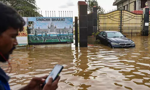 കനത്ത മഴ: ബംഗളൂരുവിൽ വർക്ക് ഫ്രം ഹോം അനുവദിക്കാനൊരുങ്ങി ഐ.ടി കമ്പനികൾ