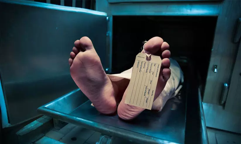 കടബാധ്യത മൂലം ജീവനൊടുക്കിയ ദമ്പതികൾക്ക് കണ്ണീരോടെ വിട