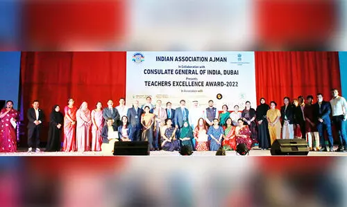 അധ്യാപകർക്ക് ആദരവൊരുക്കി ഇന്ത്യൻ അസോസിയേഷൻ അജ്മാൻ