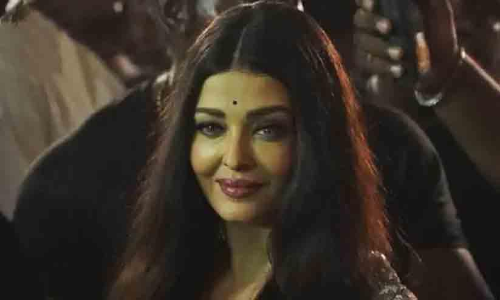 Aishwarya Rai Bachchan badly trolled for her appearance at Ponniyin Selvan trailer launch