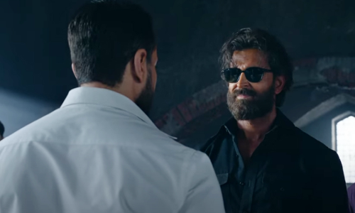 വീര്യം കുറയാതെ വിക്രമും വേദയും; ഹിന്ദി റീമേക്ക് ട്രെയിലർ സൂപ്പർഹിറ്റ്